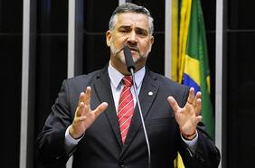 Lula nombra a ministro extraordinario para la reconstrucción de Rio Grande do Sul