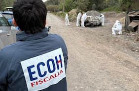 Hallan cadáver calcinado en maletero de vehículo abandonado en San Bernardo