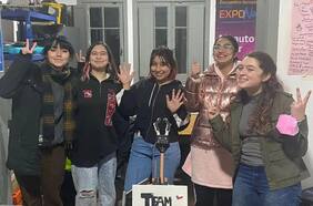 Paula, Noah, Rocío, Romina y Marta: las cinco chilenas que competirán en las Olimpiadas Internacionales de Robótica