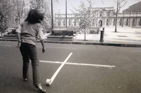 Lotty Rosenfeld: el registro de sus acciones por el mundo, de Venecia a Washington