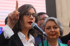 “Las 40 horas están en peligro”: exministras Vallejo y Jara alertan por eventual cambio a jornada de hasta 52 horas
