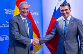 Presidente de Bolivia recuerda su vida en Chile durante el exilio: Aquí “empecé a entender la importancia de la democracia”