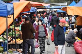 No será por igual entre hombres y mujeres: ¿Cuándo los chilenos darán por terminada la pandemia?