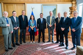 Pérez Mackenna encabeza su primer Consejo de Excancilleres tras anuncio del retiro del apoyo a Bachelet