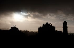 “Desde el centro hasta la cordillera”: qué sectores de la Región Metropolitana esperan lluvia y tormentas eléctricas