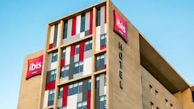 El desempeño del segmento hotelero en los resultados de Ingevec, el grupo Angelini y la familia Lecaro Menéndez