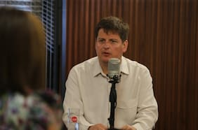 Couble (FA) y triunfo de Kast: “Lo que hizo el gobierno durante la campaña estuvo lejos de ser incidente en el resultado”