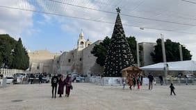 Palestinos de Beit Jala realzan rol de Chile durante encendido de árbol de Navidad: “Está con nosotros de verdad, no solo de palabra”