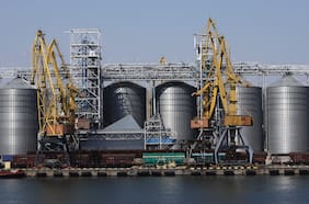 Rusia congela el acuerdo de guerra para exportar grano ucraniano, un revés a seguridad alimentaria