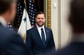 Vance llega a Suiza para negociar con Irán y dice que Trump pidió “pasar página” en la relación con Teherán