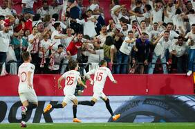 Europa League: Sevilla borra al Manchester United y se cruzará con la Juventus en semifinales