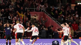 Escándalo en Inglaterra: la razón que provocó la expulsión del Southampton de la final por el ascenso a la Premier League