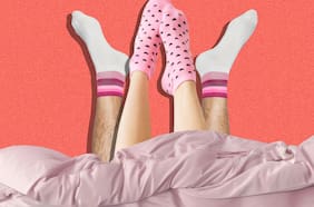 ¿Calcetines en la cama?  La ciencia detrás de las patitas calentitas y los orgasmos