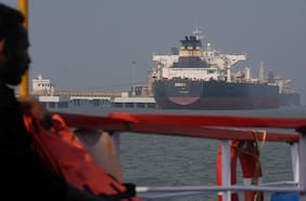 Crudo salta más de 10% tras nuevas declaraciones del presidente Trump