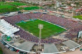 Alfredo Stöhwing celebra decisión sobre castigos: “Puede asistir el público normal de la tribuna Arica para el partido contra la U”