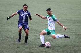 Santa Cruz iguala con Puerto Montt y se mantiene como líder de la Primera B