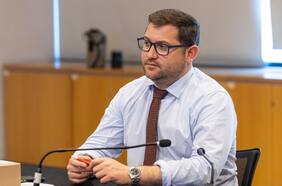 Naveillán justifica voto disidente ante informe de Comisión por la Paz y acusa que texto tiene “una cuota de octubrismo”