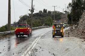 DPR de Atacama reporta quebradas activas, cortes y rodados en rutas por sistema frontal