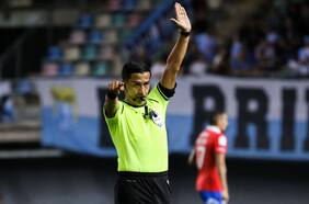 Cruces con Castrilli y duros reproches de Daniel Morón: las polémicas de Felipe González, el árbitro del Superclásico