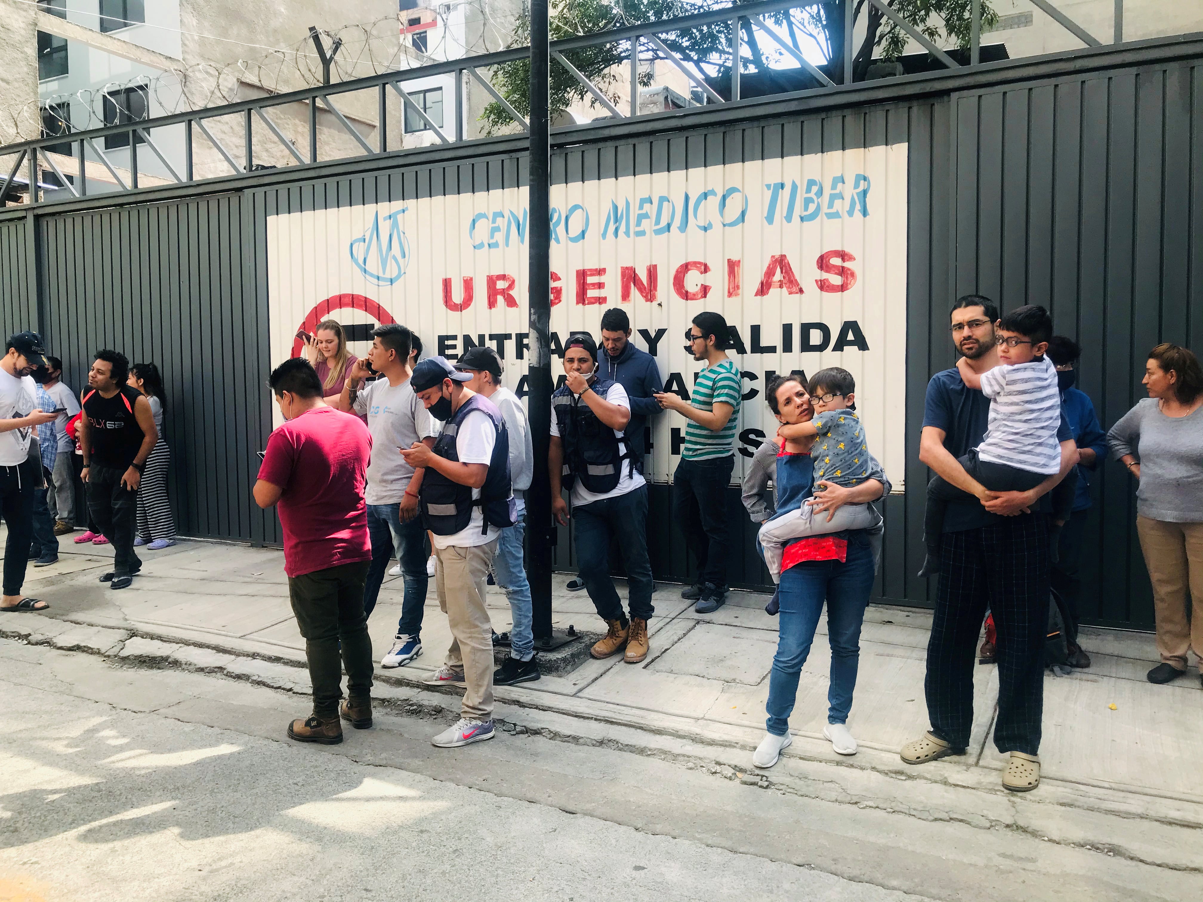 Sismo de magnitud preliminar 7,3 afecta a México y declaran alerta de tsunami cerca de la costa de Chiapas