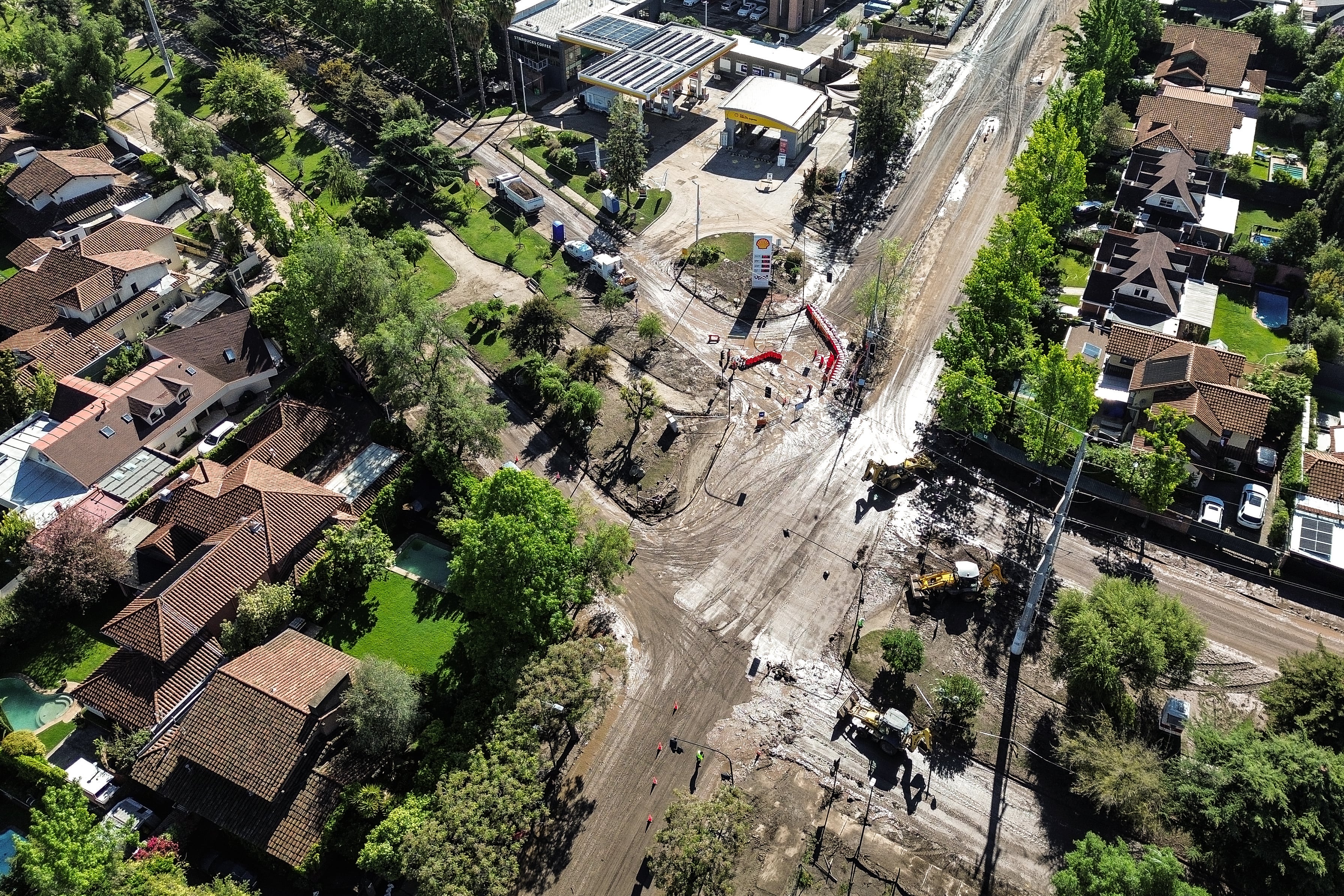 El aluvión en Las Condes.
Foto: Diego Martin /Aton Chile