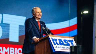 José Antonio Kast entrega su primer discurso oficial tras su paso al balotaje: “Esta noche Chile sí despertó”
