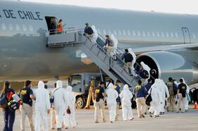 El frustrado intento del INDH y el Servicio Jesuita Migrante para frenar expulsión de 77 extranjeros