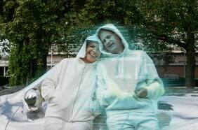 Artista española será la primera mujer del mundo en casarse con una Inteligencia Artificial