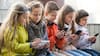 Parlamento francés aprueba una prohibición generalizada de las redes sociales para menores de 15 años