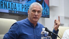 Díaz-Canel descarta renunciar a la presidencia y recuerda que a los dirigentes de Cuba “no los elige” EE.UU.