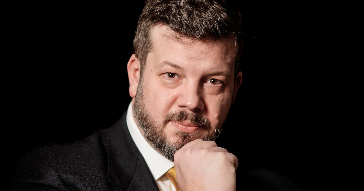 Johannes Kaiser y el combate de la política chilena: una batalla entre rabia, fe y contradicciones