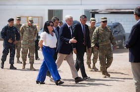 “Esta retroexcavadora no va a fracasar, va a construir soberanía”: Kast por inicio de trabajos en la frontera