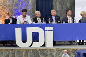 El turbulento arranque del comité político de Kast