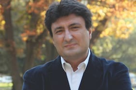 Mario Amorós, autor español: “Sobre la muerte de Neruda sigo esperando las conclusiones de la justicia chilena”