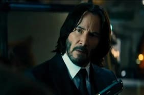 Keanu Reeves le regaló al equipo de dobles camisetas que destacaban la cantidad de veces que murieron en John Wick 4