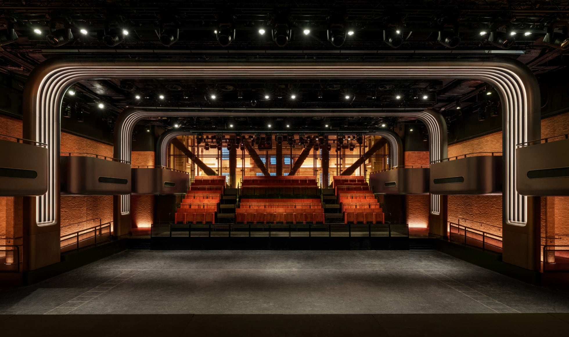Apple inaugura Apple Music Hall en Londres: un recinto para conciertos con sonido espacial y transmisiones en vivo