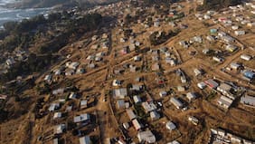 Municipalidad de San Antonio revela que no cuenta con recursos para financiar albergue necesario para desalojar la megatoma