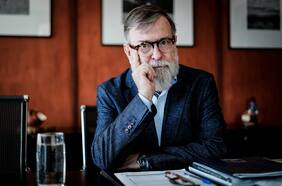 De Aguirre confirma que investigan caso de seremi de las Culturas de la RM por autorización de recursos a ONG en la que trabajó