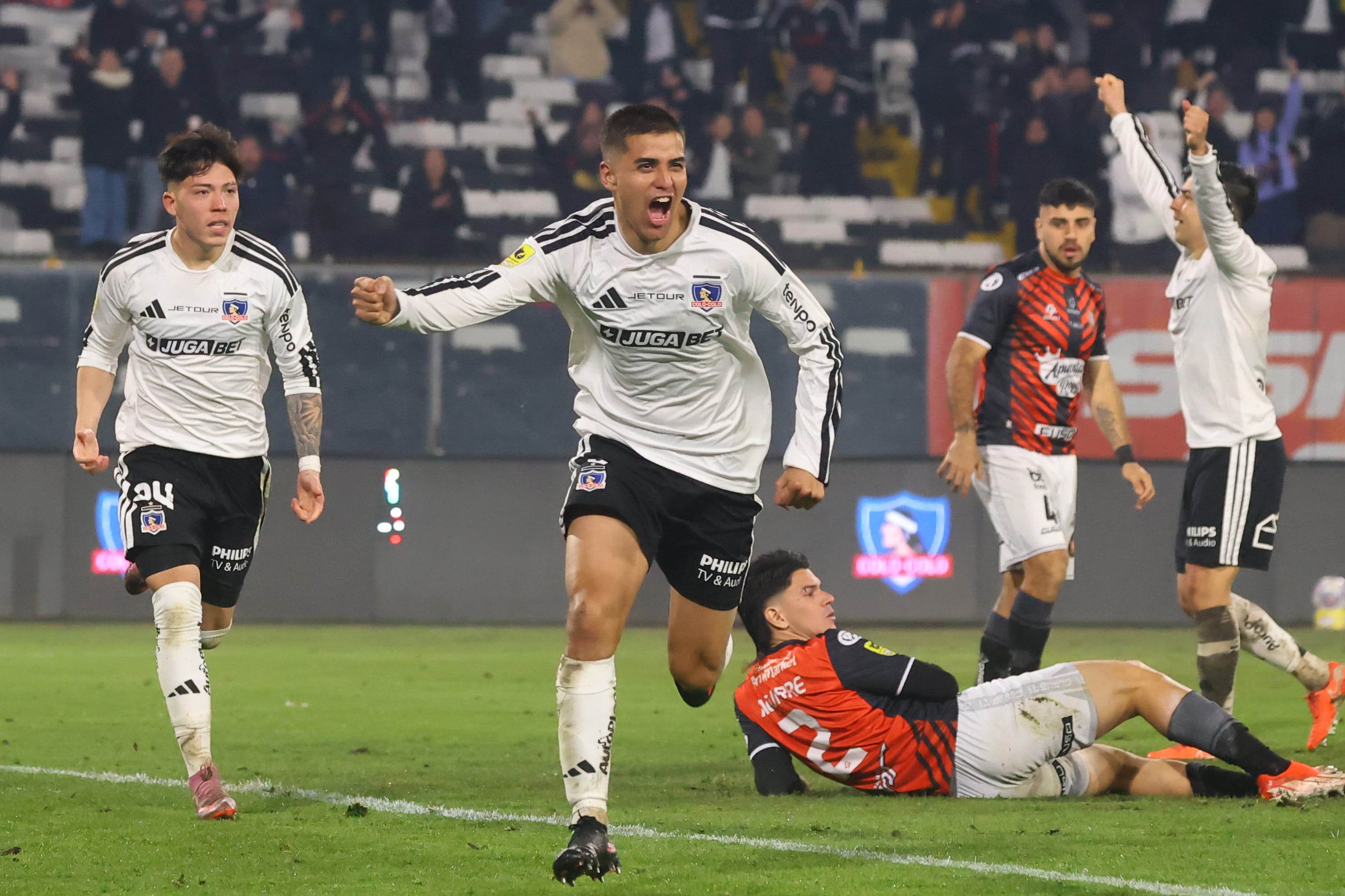 Aguardando por Vozinha: el líder Colo Colo por fin bate a Limache en la apertura de la segunda rueda