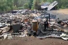 Incendian instalaciones de un centro turístico en Collipulli e interrumpen ruta en apoyo a la huelga de hambre que mantiene la familia Llaitul