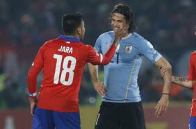 “Gracias negrito”: el caso Cavani y la dura respuesta de la Academia de Letras uruguaya