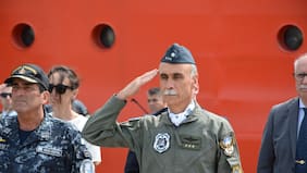 “Intachable” y el único al que Milei dejó en el último cambio de cúpula de las FF.AA.: el jefe de la Fuerza Aérea en medio de la polémica sobre Magallanes