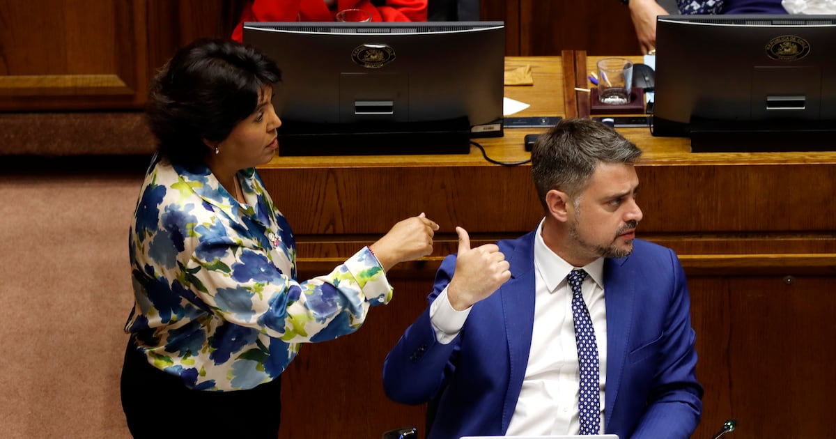 Senado destituye al juez Antonio Ulloa por vínculos con red de influencia judicial: tensiones políticas y dilemas de transparencia