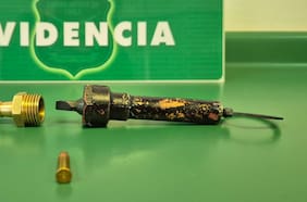 Sujeto amenazó a familiares y a carabineros: cómo funciona la peligrosa “jeringa pistola” incautada en Calama