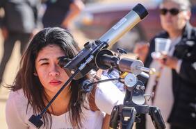 Molestia en Pucón y Gorbea por petición del Gobierno de no asistir a la zona del eclipse en diciembre: “Vendrá gente igual”