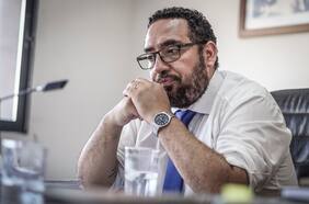 Detectores de metales en colegios: Cataldo advierte que no resolverían los problemas aunque no se cierra a la opción