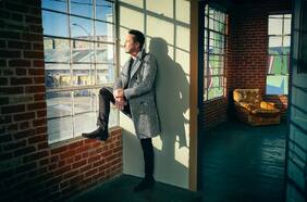 Julian Lennon en busca de la paz en sus dos nuevas canciones