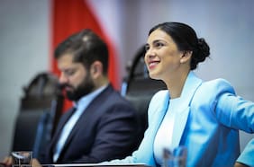 Boric sobre fuertes epítetos de Cariola en su contra en chats con Hassler: “Que se critique muy duramente a un tercero me parece de lo más natural”