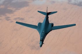 EE.UU. retira todos sus bombarderos B-1 desde base aérea británica tras amenazas relacionadas con Irán