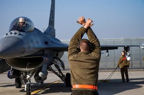 Las respuestas mixtas de Occidente frente al pedido de Zelensky por aviones de combate